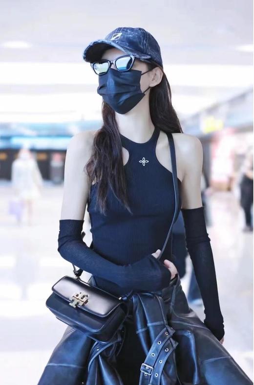 TORYBURCH新款横版小金砖ELEANOR小号单肩斜挎法棍包（SS） 商品图1