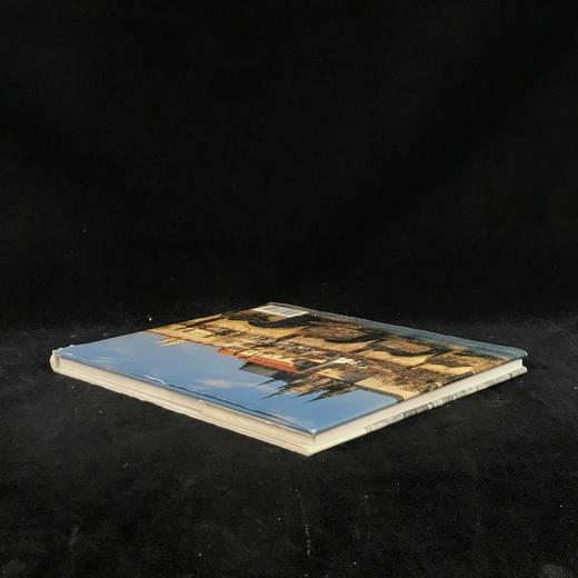 布拉格的过去与现在 140幅插图 精装16开 商品图2