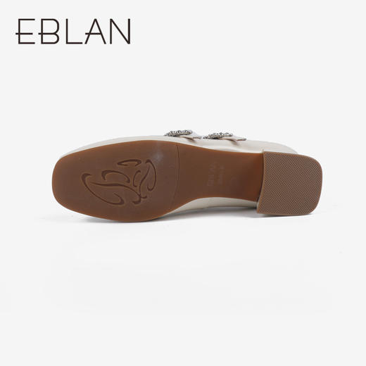 伊伴秋季女鞋单鞋B24430703 商品图3