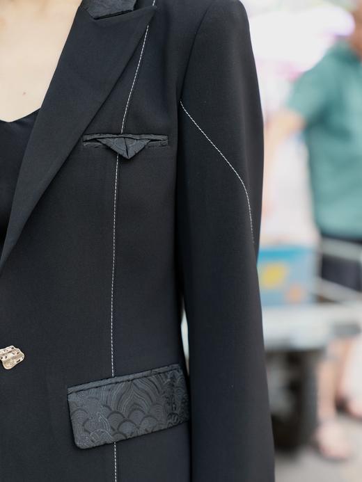 撞色明线拼色垫肩西服外套 商品图3