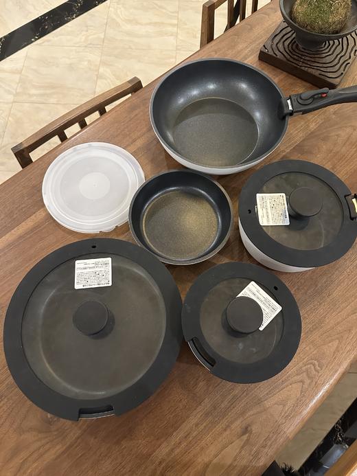 家用必备高性价比实用收纳锅具、不占空间，出口日本高品质好物、不粘锅涂层耐磨耐高温，2万多次刮伤测试超耐用，实用多种锅灶！一次带走12件 商品图9