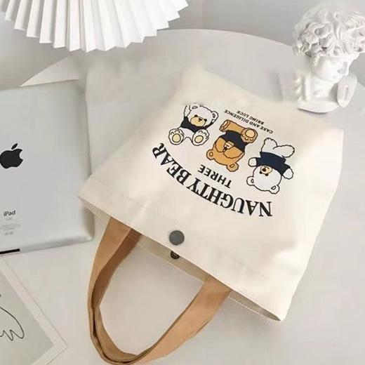 【超可爱！百搭手提包】可爱三只小熊帆布袋，学生饭盒袋简约手提袋子，帆布包上班族便当包L 商品图2