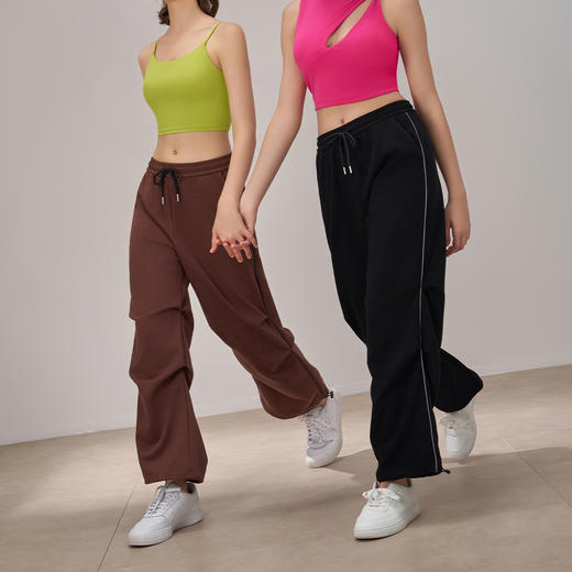 【5天左右发货】跃牌【安琪拉系列】休闲运动裤女夏季2024新款发光条休闲裤LB41020 商品图3