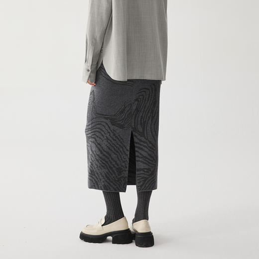 谜底针织半身裙2024冬新品复古风提花修身直筒半裙长裙244MZ1898 商品图2