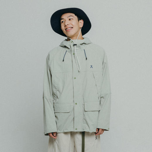 【十一破价福利】ACMEITEM爱棵米 亲子户外防泼水外套连帽宽松大口袋夹克外套男女GAF3210311E/GAF3210345E 商品图2