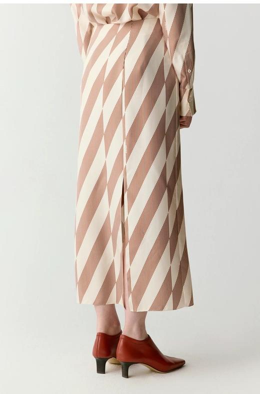 现货 THS 9.23-限时 之家 新款巨舒适弹力羊皮 秀气小方头高跟方跟皮鞋 高跟鞋 3色 BZ1209 商品图5