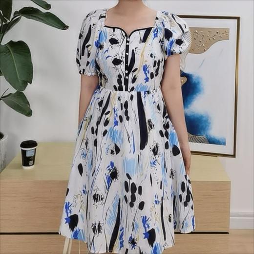 【抽象画印花裙】臣禾方领泡泡袖连衣裙K222021157 商品图0