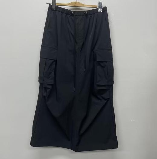 仓发312WS裙身褶皱个性A裙40325（黑绿） 春季 412011032105 商品图0