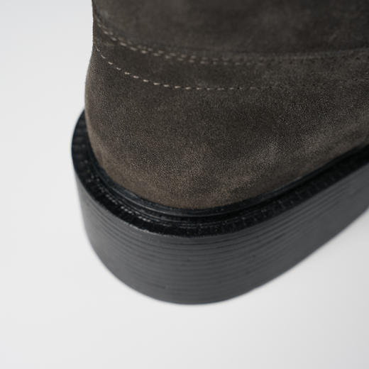 ROMI STUDIO“率性自我”进口牛反绒胚皮拼羊皮中筒马丁靴 448DS008 商品图4