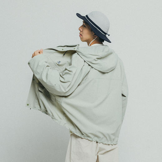 【十一破价福利】ACMEITEM爱棵米 亲子户外防泼水外套连帽宽松大口袋夹克外套男女GAF3210311E/GAF3210345E 商品图3