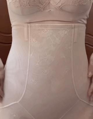 花痴小姐私物推荐——收腹提臀美体裤 ！收腹裤内裤提臀裤安全裤多效合一！瘦身 亻乍 弊神器~  上身服帖紧致无束缚，换季穿衣小心机，兼具颜值与舒适体感实用性、轻松穿出好身材~打造优美曲线~爱美姐妹必入！ 商品图1