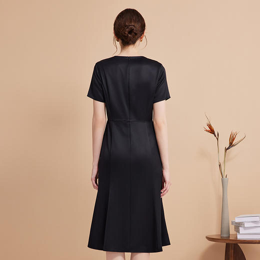 EITIE爱特爱夏季新款优雅V领蕾丝拼接礼服连衣裙7477112 商品图10