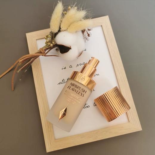 Charlotte tilbury/CT 轻盈无暇粉底液1N/2N/1C/2C-30ml 商品图3