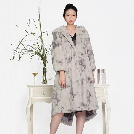 SIM GRACE 优雅夫人 女士轻奢天鹅绒水貂印连帽外套时尚宽松长款 商品图0