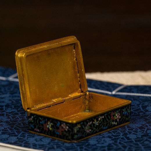 民国 铜胎掐丝珐琅云龙纹香盒 商品图1