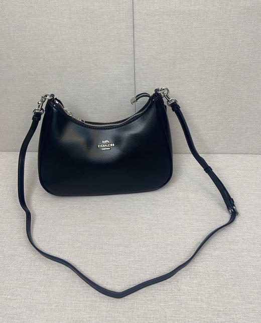 秋冬特惠💰480 蔻驰COACH新品CU126  Teri shoulder bag新设计噢，手提柄是云朵花样的 商品图3