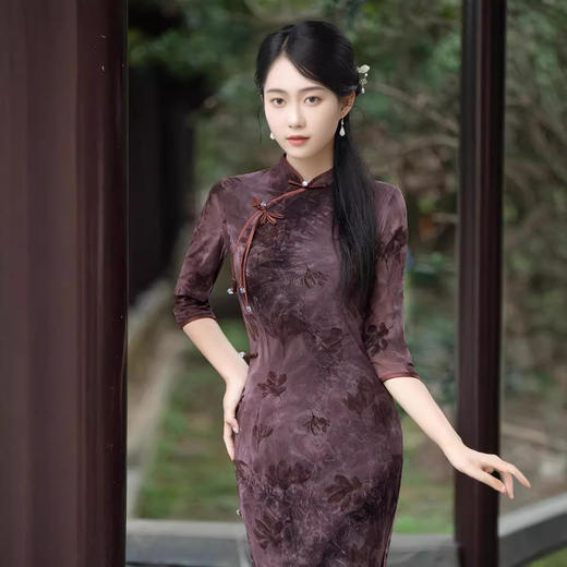 ZAYS2024秋新款改良少女时尚植绒扎染旗袍日常修身高级感旗袍 商品图0