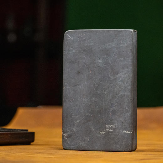 清 回纹端砚及红木砚盒 商品图3