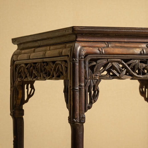 清中期 红木透雕竹纹方桌 商品图1