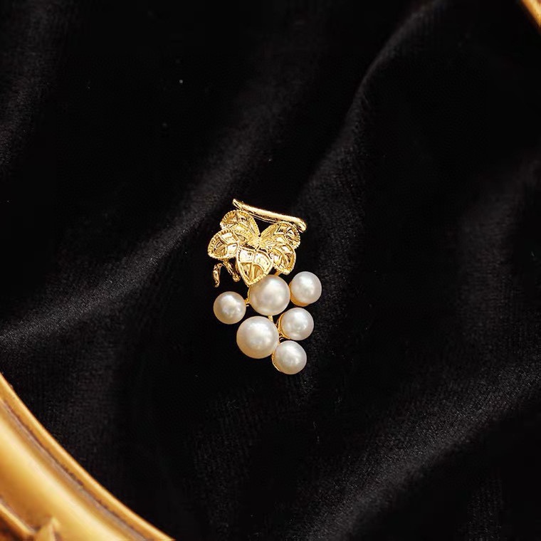 7DAYS硕果累累葡萄胸针