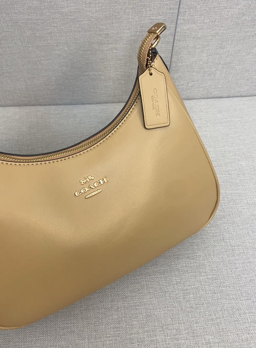 秋冬特惠💰480 蔻驰COACH新品CU126  Teri shoulder bag新设计噢，手提柄是云朵花样的 商品图4