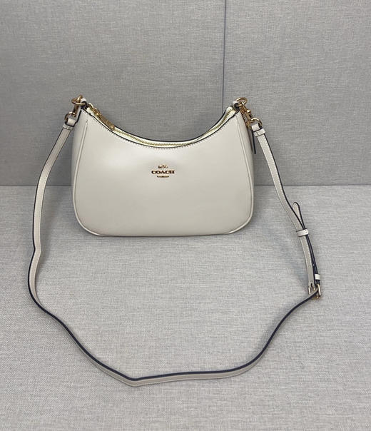 秋冬特惠💰480 蔻驰COACH新品CU126  Teri shoulder bag新设计噢，手提柄是云朵花样的 商品图2