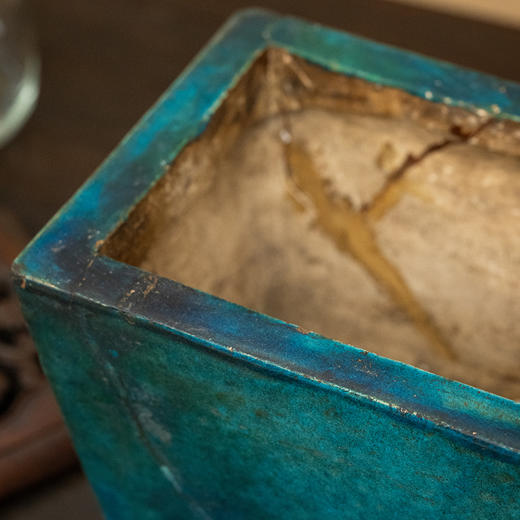 清 孔雀蓝釉马槽炉（红木盖座） 商品图2