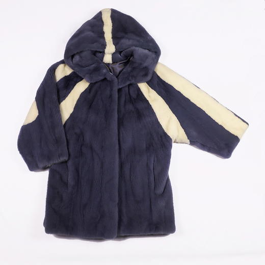 SIM GRAACE 优雅夫人 女士进口天鹅绒拼色水貂连帽休闲中长外套 商品图3