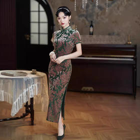 气质国风长款，短袖烧花绒改良旗袍XL1097