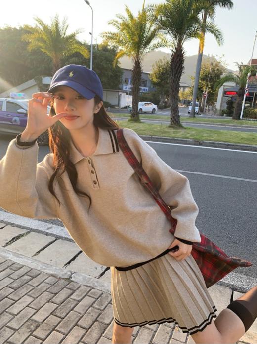 🌸【岚可可学院风polo领针织毛衣短裙两件套装】🌸1、宽松简洁的衣型上身格外显娇小，🎈🎈🎈自带显瘦滤镜和休闲温柔属性~ 💗 商品图5