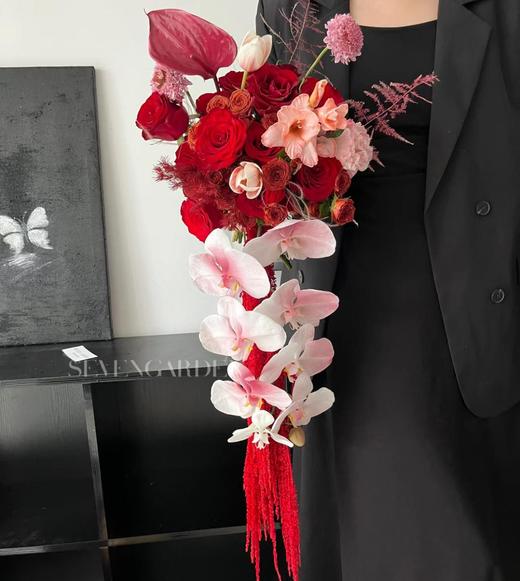 红色系瀑布手捧花 商品图0