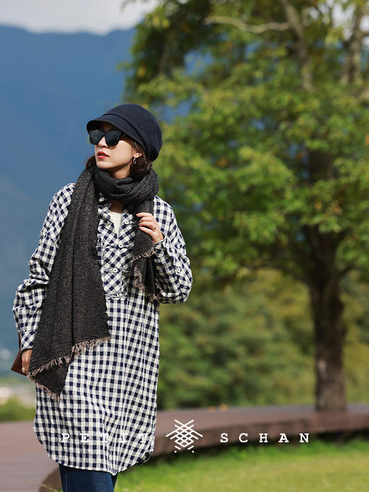 PETIT SCHAN小闪 CLO#602 Dancing together 共舞 日本进口羊毛亚麻棉一字盘扣格纹连衣裙 商品图2