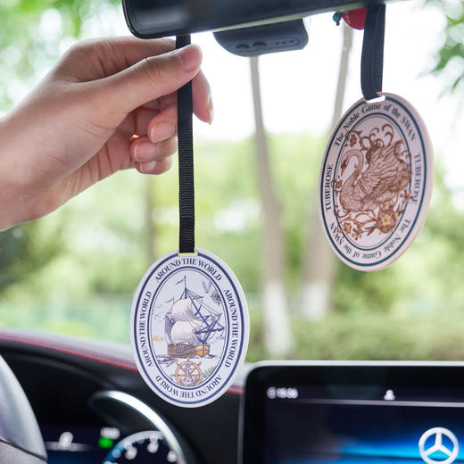 大英博物馆 盖亚·安德森猫系列 车载香卡香氛片扩香挂件夏夜竹风 东方梦境系列木息境壤  热气球系列假日出逃 大航海系列环游世界 天鹅贵族游戏棋盘系列月影晚香玉 博物志系列梦蝶 商品图1