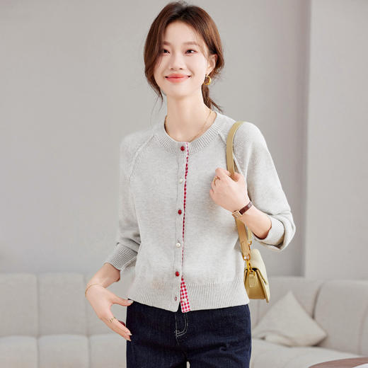 CC-SD2775春秋新款短款气质减龄圆领针织开衫女软糯拼色毛衣外套上衣 商品图1