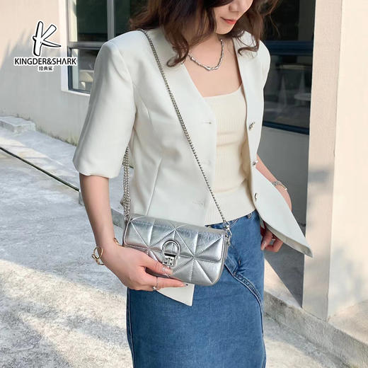 经典鲨2024年秋季新款纯色简约百搭单肩斜挎链条包KGB53-D395231 商品图3