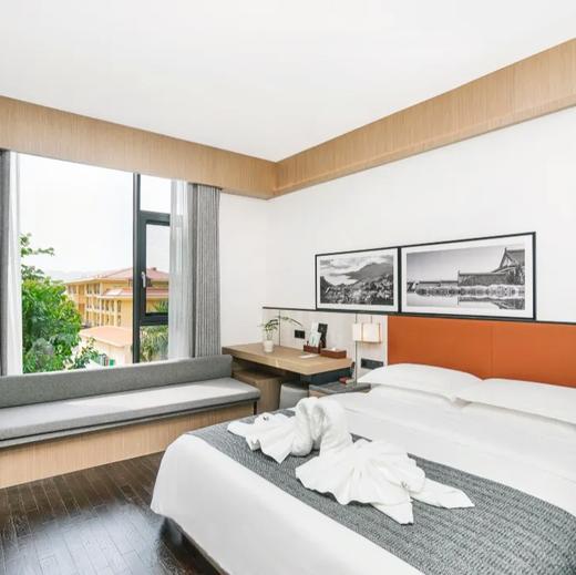 昆明滇池海埂公园海伟国际度假酒店￥1499元起/单人6晚，2人起订，可拆分双人3晚，旅居滇池海埂边的五钻酒店！近地铁站交通方便！ 商品图7