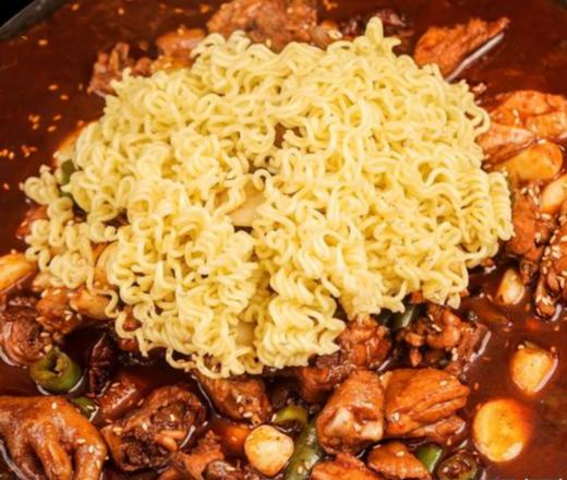 韵琪特色炒鸡（有点小辣） 商品图0