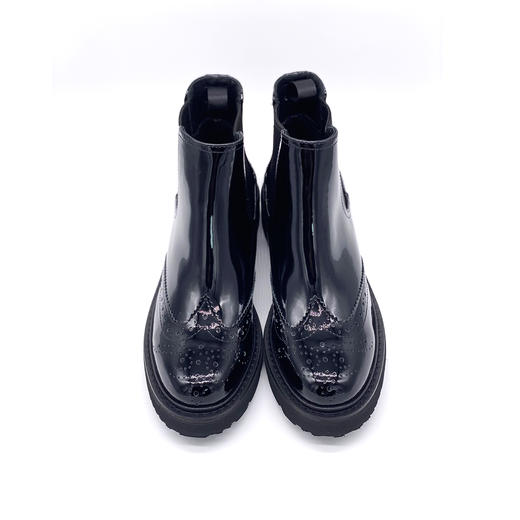 FinalSale季末特价——国货优品系列经典款布洛克雕花切尔西女靴DAY STYLE990黑色漆皮（超轻款） 商品图6