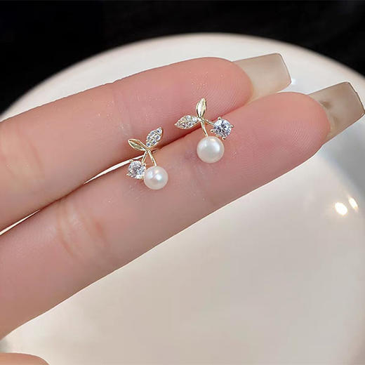 JU-B-0021樱桃气质精致微镶锆石树叶耳钉韩国新款轻奢小众简约迷你珍珠耳钉 商品图3