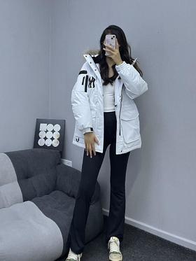 MLB洋基队大毛领羽绒服（UY*DD）