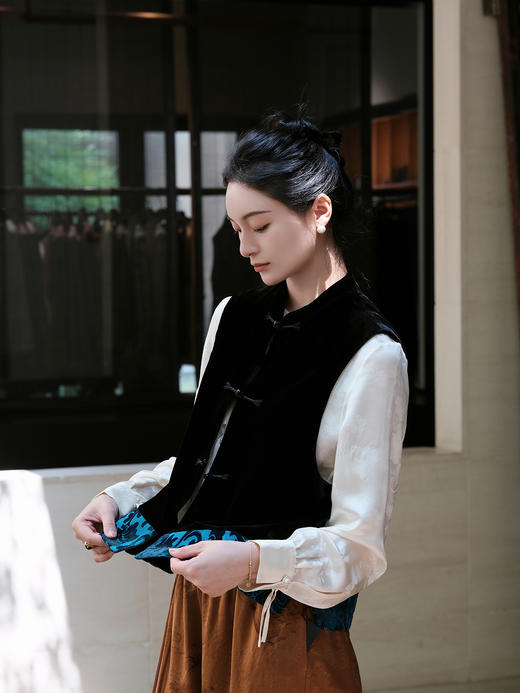 盛唐牡丹|限量款|黑色丝绒马甲拼色漳绒(售完不补) 商品图3