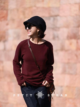 赤血浪漫 纯羊绒一字领卷边针织毛衣