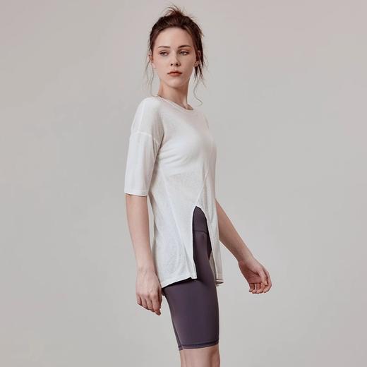 跃牌【欲动春风】系列 瑜伽罩衫女宽松透气跑步运动上衣T恤42249 商品图3