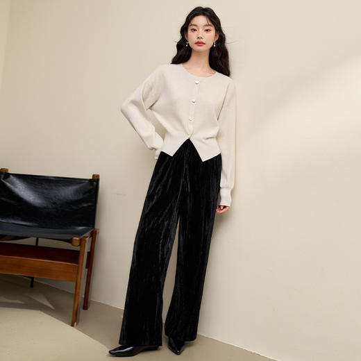 经典百搭简约丝绒直筒裤女秋冬松紧腰加厚保暖显瘦阔腿裤V3842948 商品图3