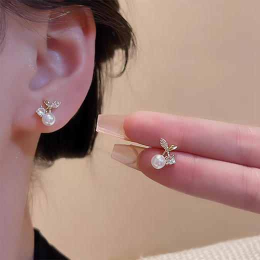 JU-B-0021樱桃气质精致微镶锆石树叶耳钉韩国新款轻奢小众简约迷你珍珠耳钉 商品图0