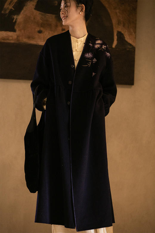 牧衣游原创手工刺绣双面呢进口长毛呢外套软糯轻盈毛呢大衣 春望 商品图5