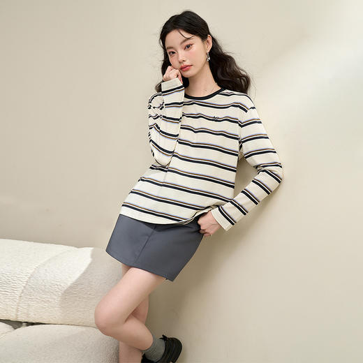 慵懒风复古条纹长袖T恤女秋季OVERSIZE圆领T恤V3642585 商品图4