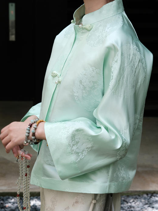 盛唐牡丹|山嵐綠花蕾缎双龙团纹外套 商品图2