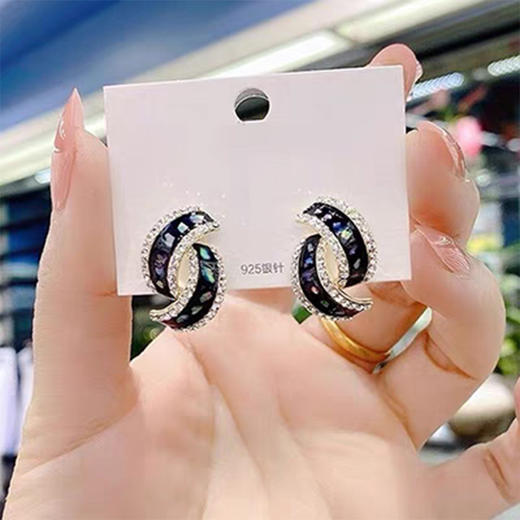 JU-DC0021时尚个性几何气质百搭耳环女2024新款小众设计感优雅耳扣耳钉耳饰 商品图3