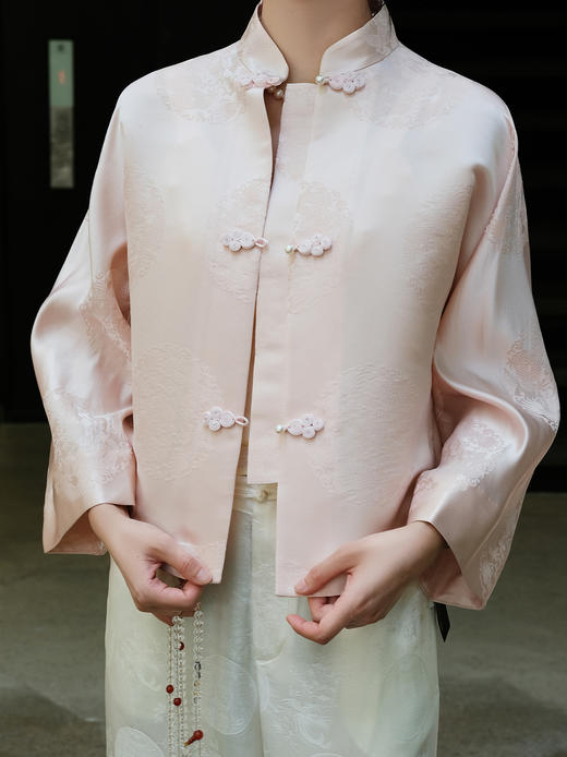 盛唐牡丹|杏花粉花蕾缎双龙团纹外套 商品图1